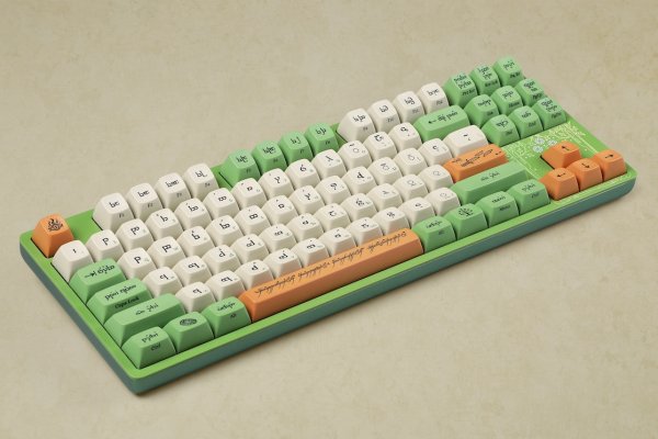 画像1: 「ロードオブザリングキーボード」エルフ語版お得価格 (1)